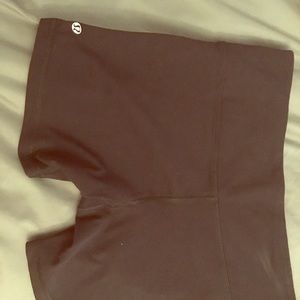 Lululemon M black biker shorts